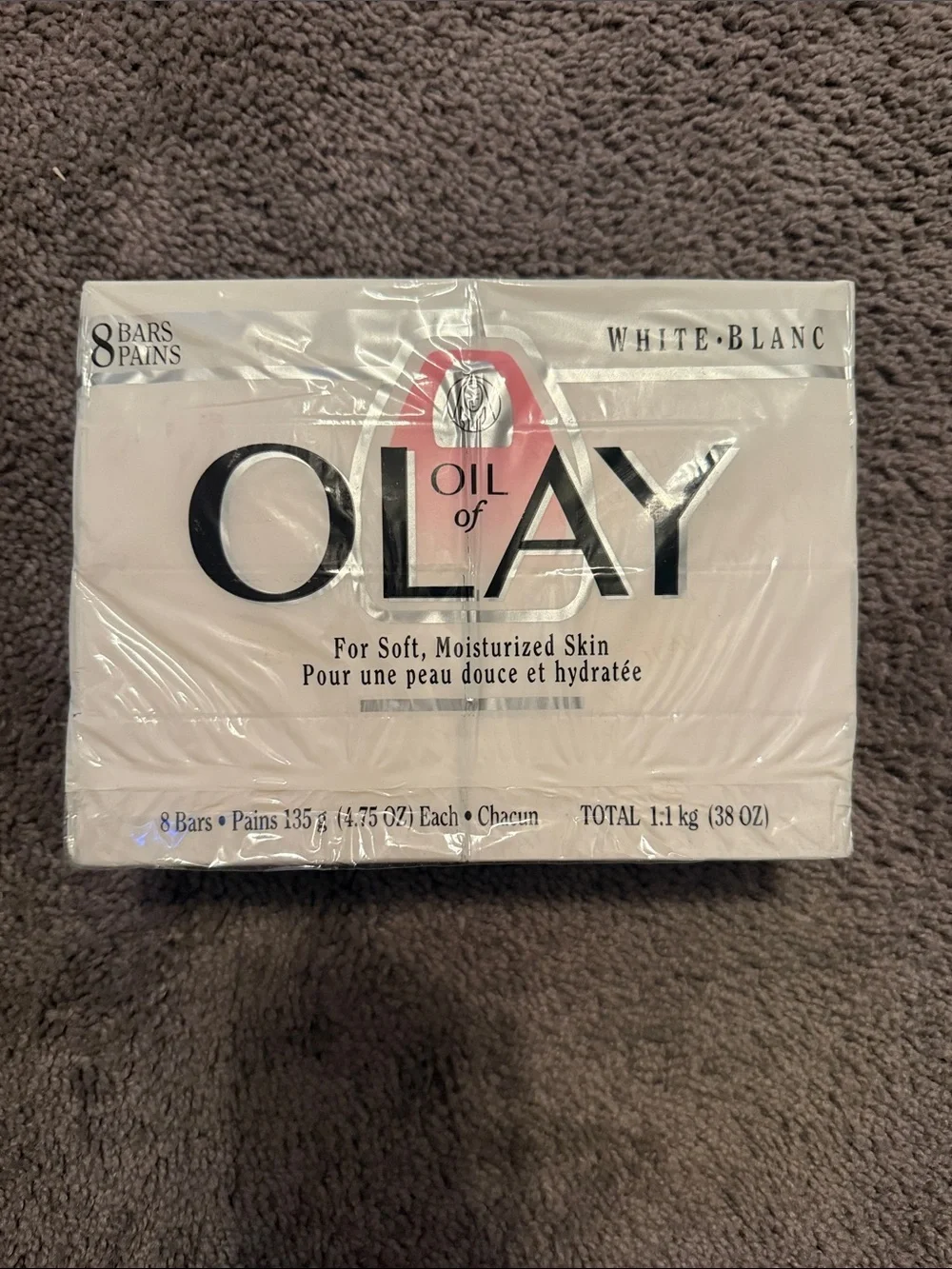 Vintage 1997 Olay Oil‎ Of Olay 8 white soap bars